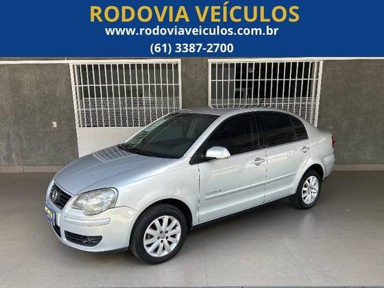 VOLKSWAGEN POLO SEDAN 1.6 MI COMFORTLINE 8V FLEX 4P MANUAL VOLKSWAGEN POLO SEDAN 1.6 MI COMFORTLINE 8V FLEX 4P MANUAL